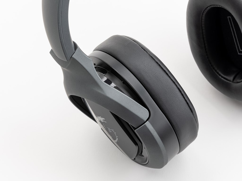 MSI_headset_26_1024x768