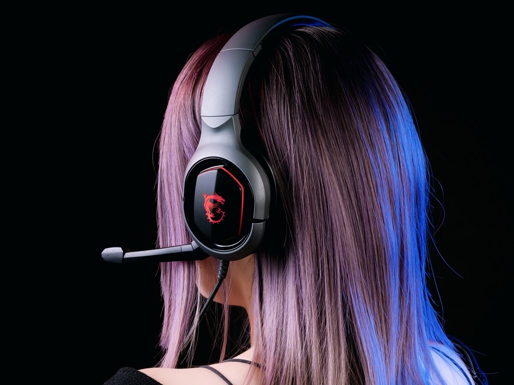 MSI_headset_28_1024x768