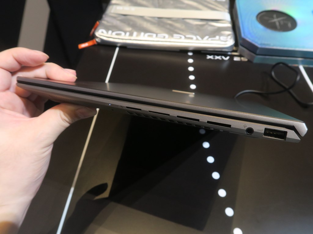 ASUS_notepc220804_12_1024x768