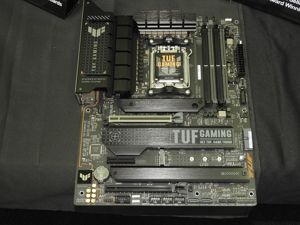x670_rog_013_1024x768