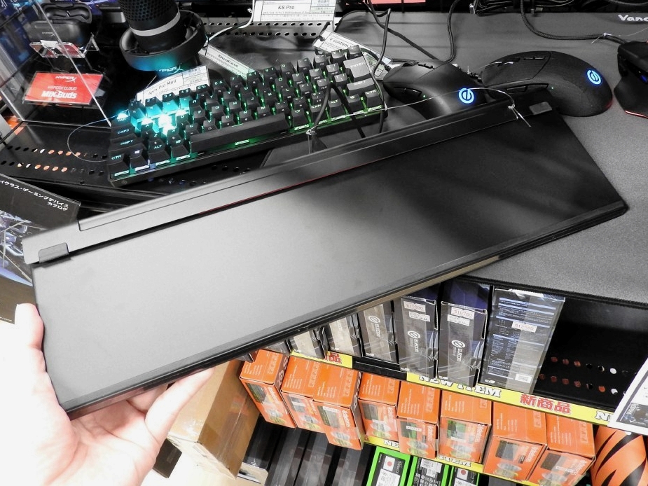CherryMX10_1024x768e