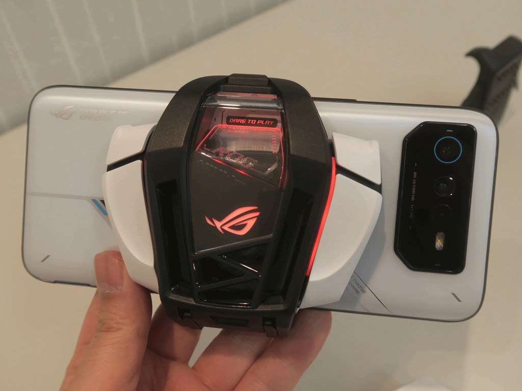 ROG_Phone6JP_1024x768g