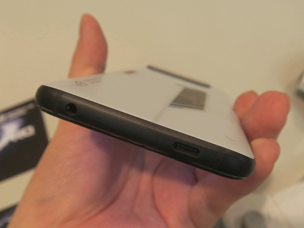 ROG_Phone6JP_1024x768j