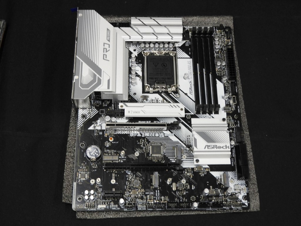 z790_asrock_206_1024x768
