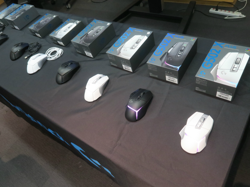 G502x_800x600c