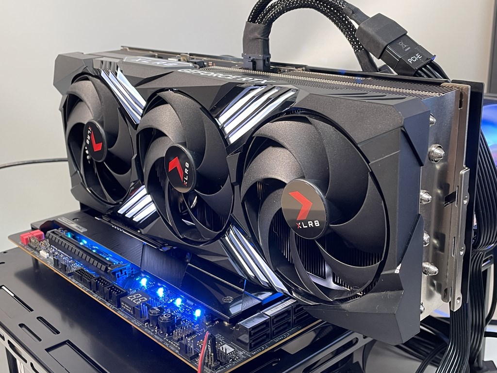 pny_rtx4080_xlr8_verto_epicx_34