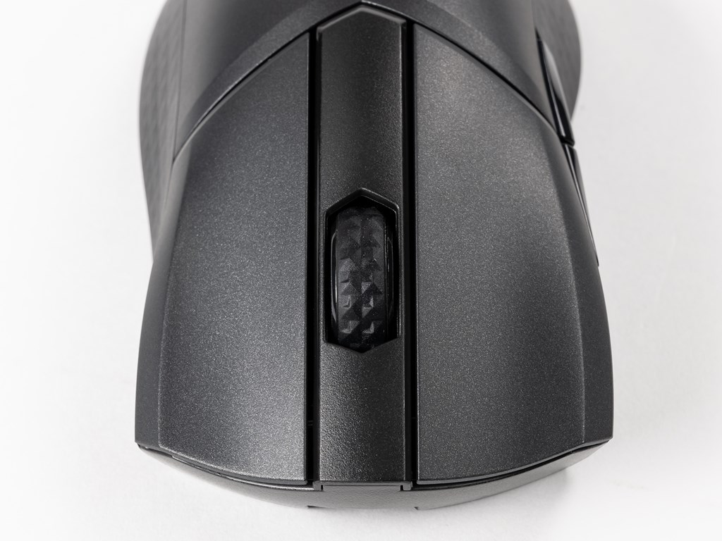 clutch_gm31_lightweight_wireless_17