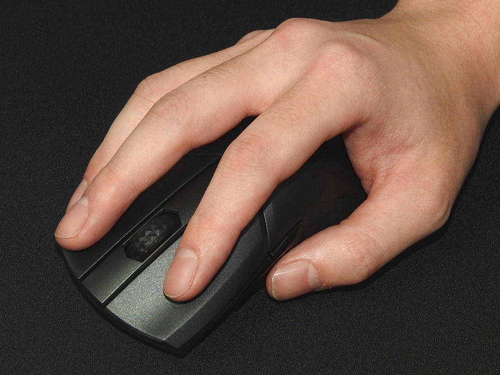 clutch_gm31_lightweight_wireless_85