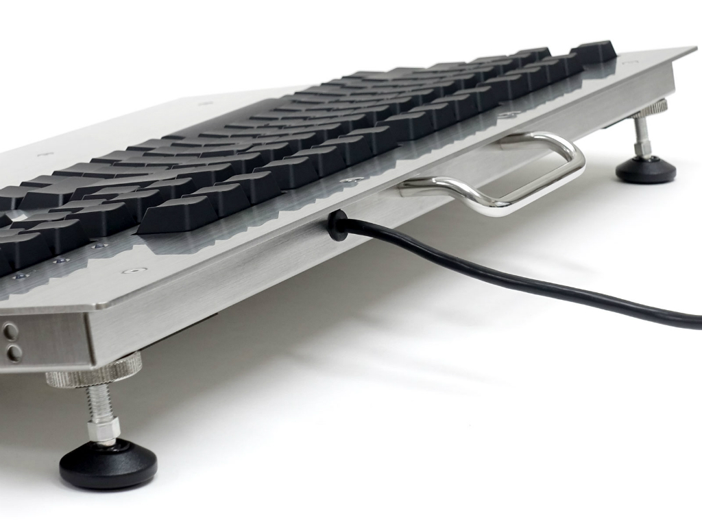 majestouch_stingray_metal_sus_edge_diykit_1024x768d