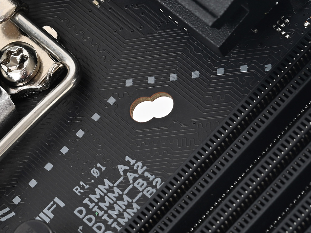 rog_strix_z790-f_gaming_wifi_18