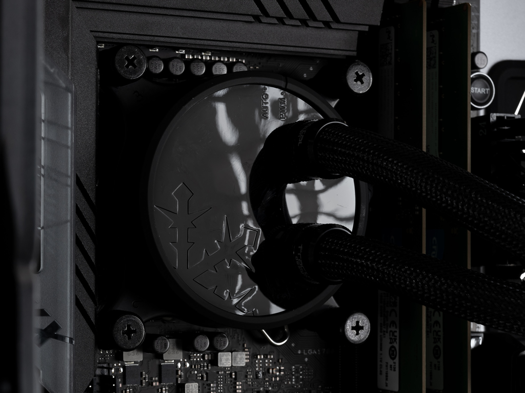 SYCOM G-Master Hydro Z790 ExtremeD5_37