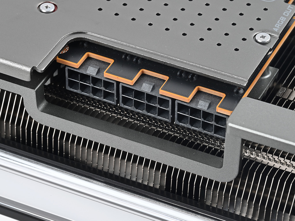 sapphire_nitro_radeon_rx_7900_xtx_22