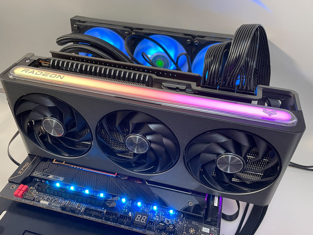 sapphire_nitro_radeon_rx_7900_xtx_901_1024x768