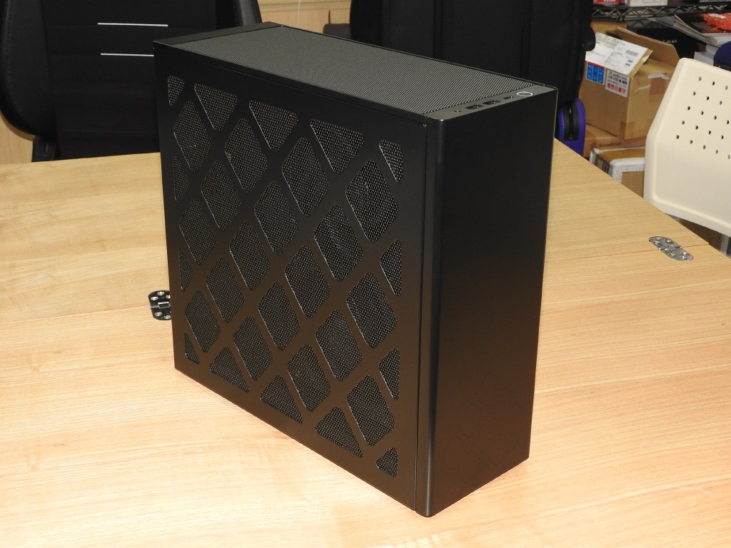 NUC_13_Extreme_akb_1024x768c