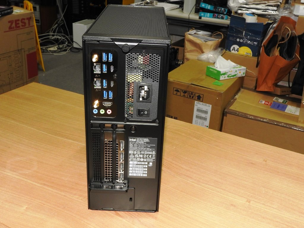 NUC_13_Extreme_akb_1024x768g