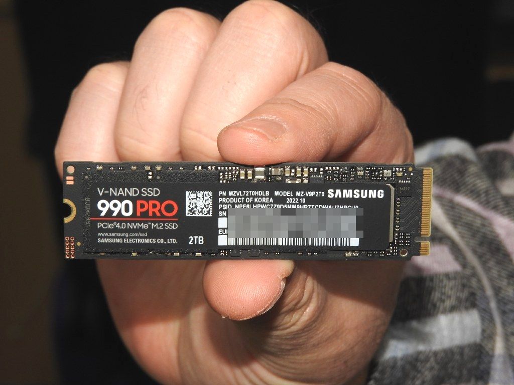 ssd_990_pro_1024x768d