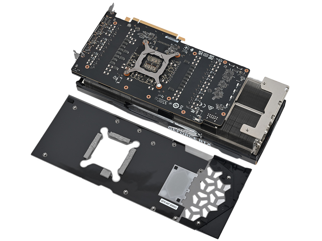 geforce_rtx_4090_suprim_x_28