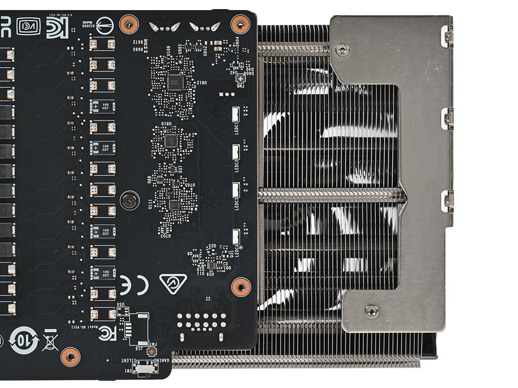 geforce_rtx_4090_suprim_x_33