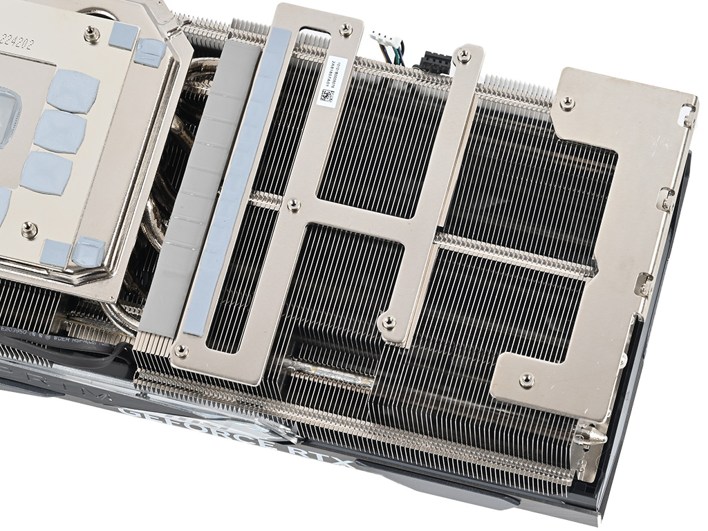 geforce_rtx_4090_suprim_x_38