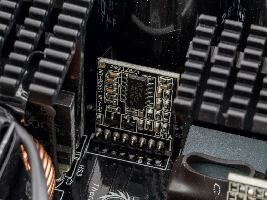TOUGHPOWER_GF3_1350W_PCIE5_36
