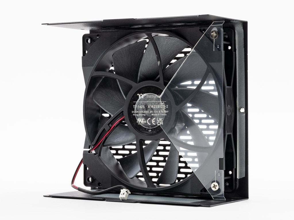 TOUGHPOWER_GF3_1350W_PCIE5_47