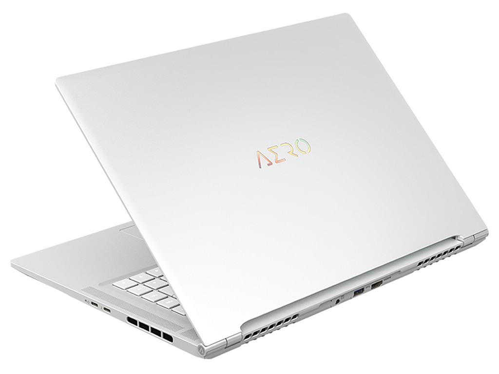 AERO_16_OLED_04