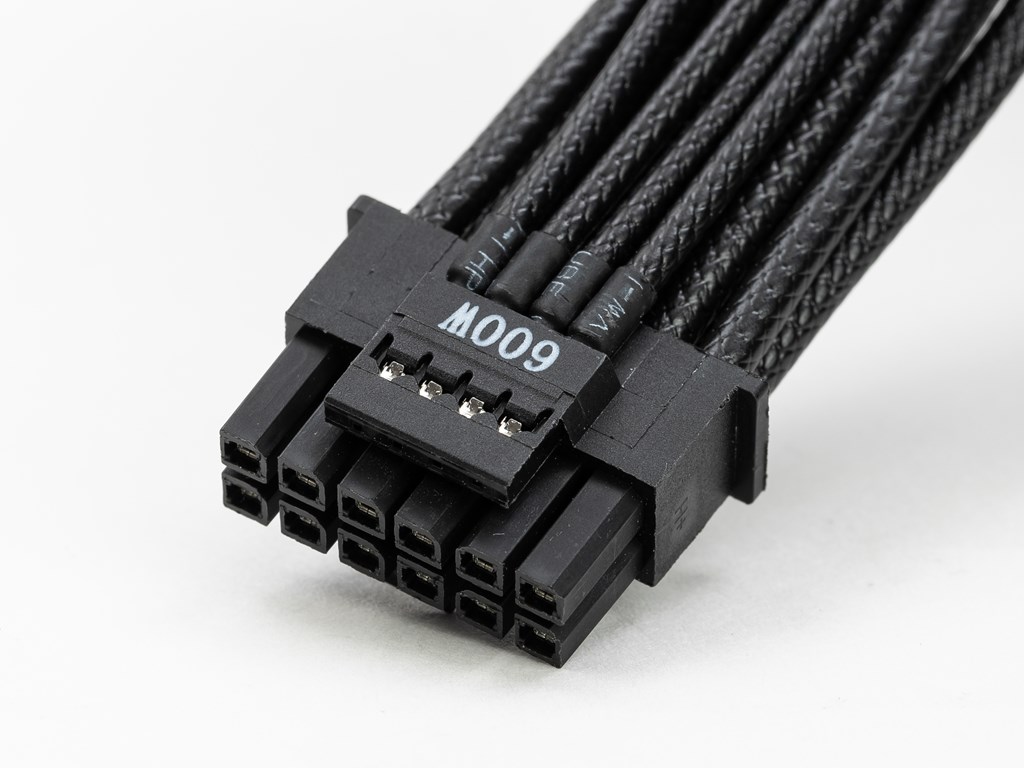 TUF_Gaming_1000W_Gold_23