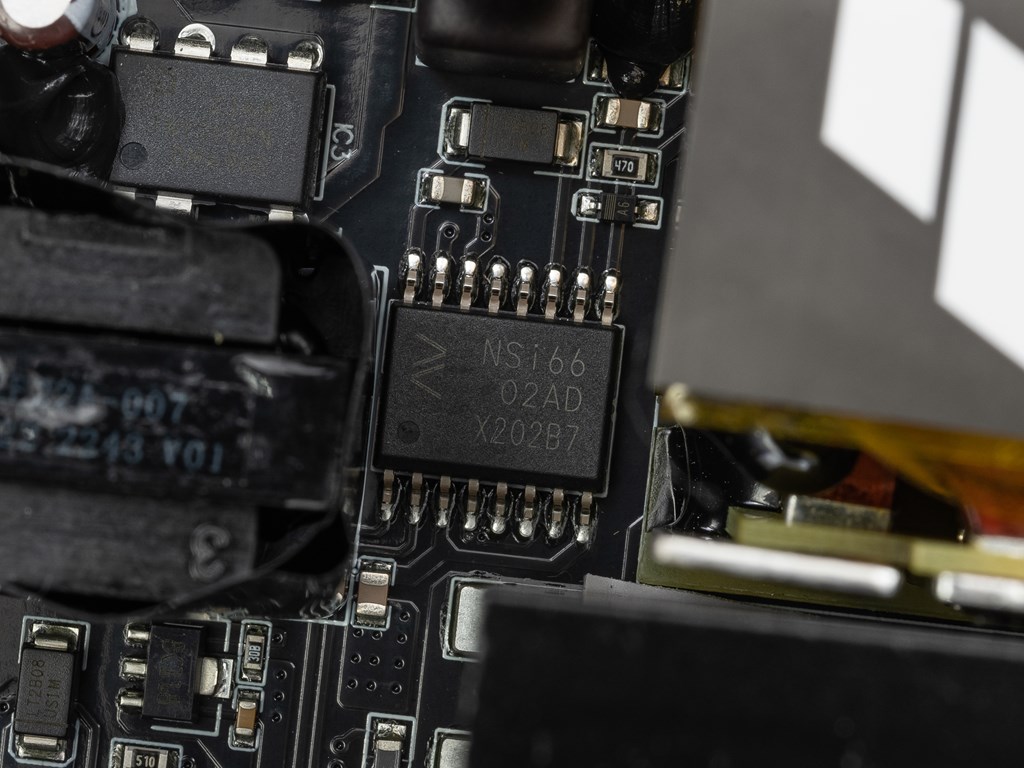 TUF_Gaming_1000W_Gold_53