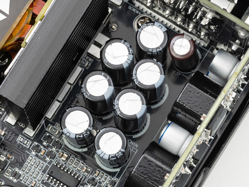 TUF_Gaming_1000W_Gold_55