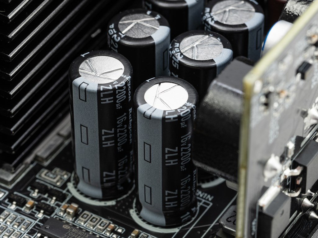 TUF_Gaming_1000W_Gold_56