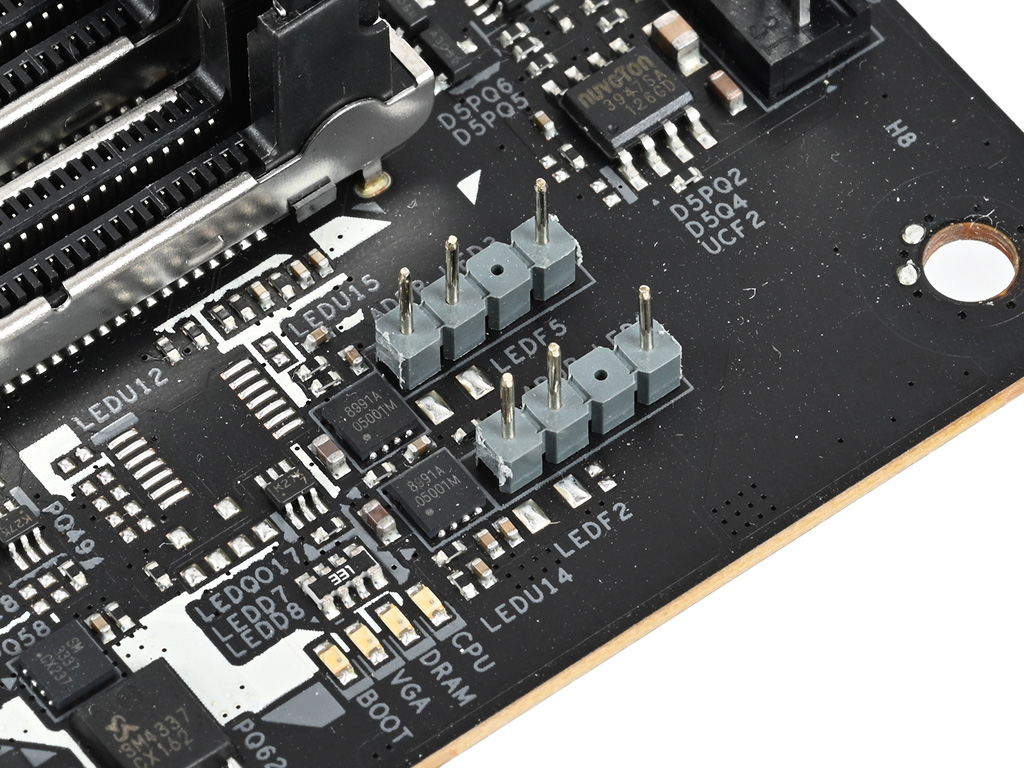 x670e_steellegend_18