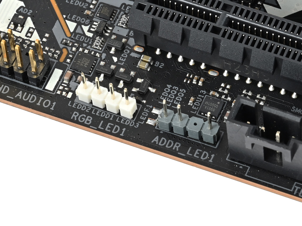 x670e_steellegend_21