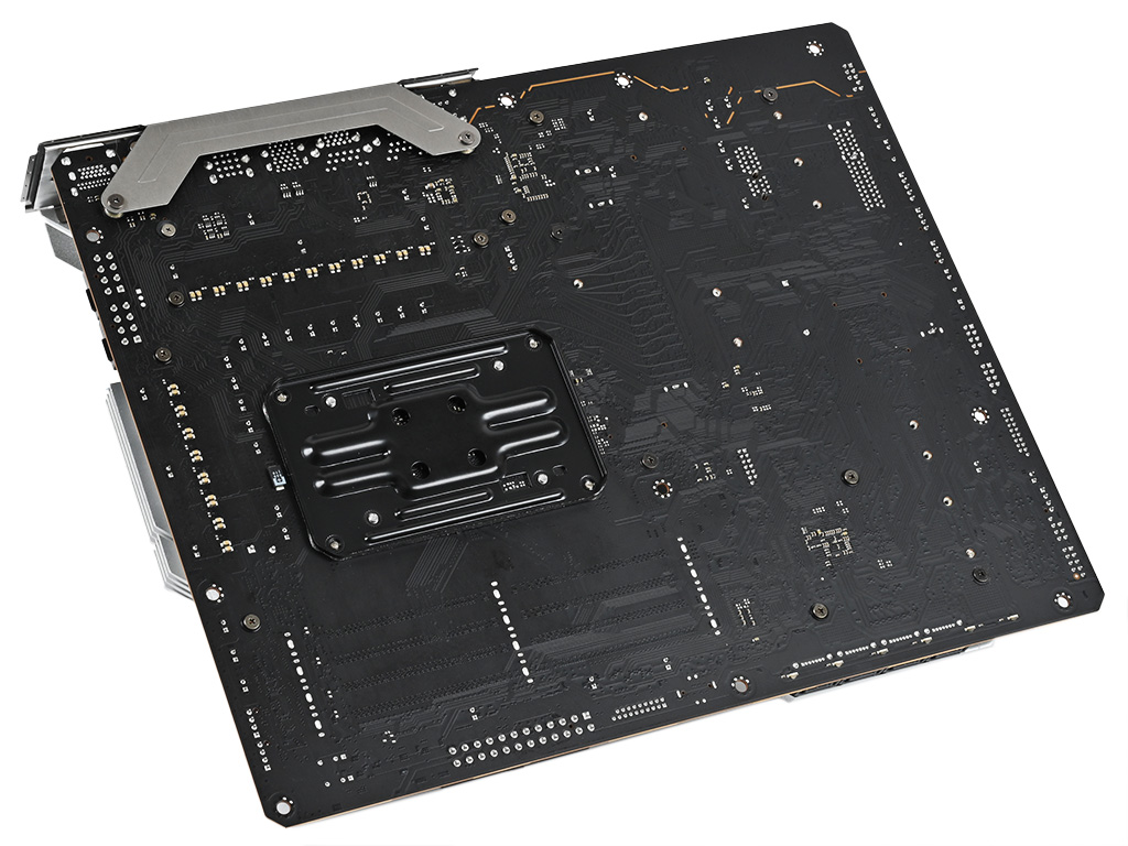 x670e_steellegend_06