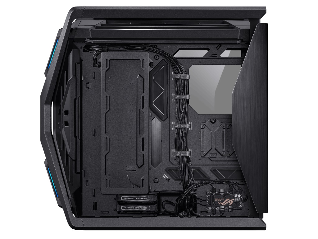 rog_hyperion_gr701_1024x768e