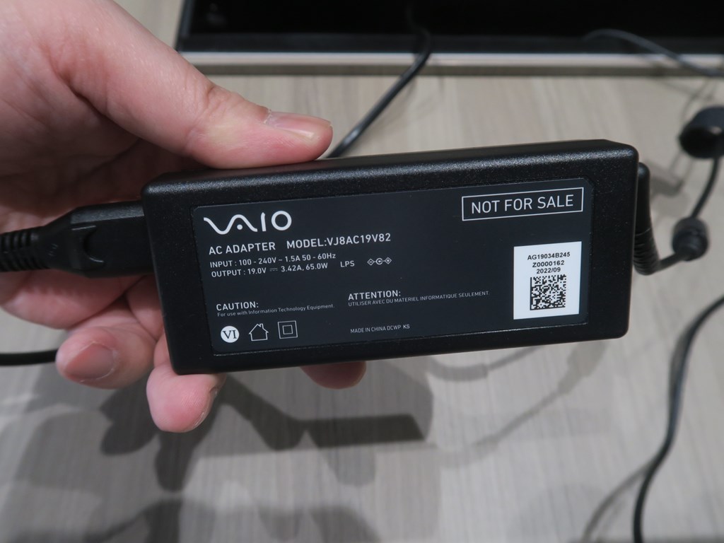 VAIO_F14_F16_13
