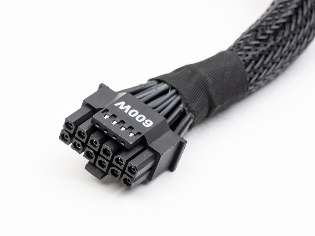 MEG_Ai1300P_PCIE5_review_26