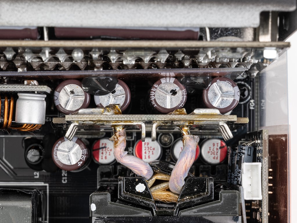 MEG_Ai1300P_PCIE5_review_46
