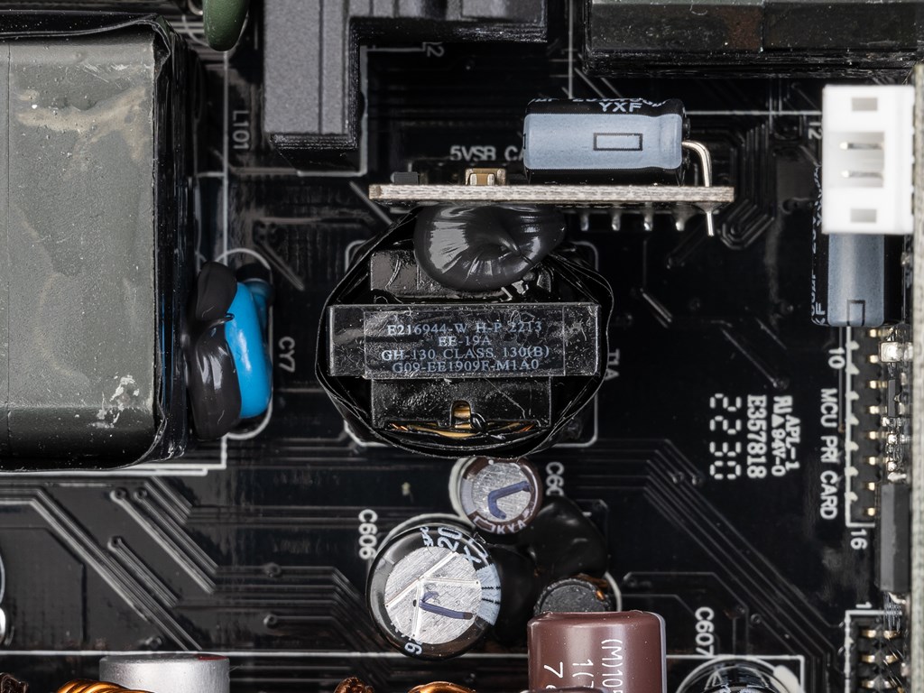 MEG_Ai1300P_PCIE5_review_48
