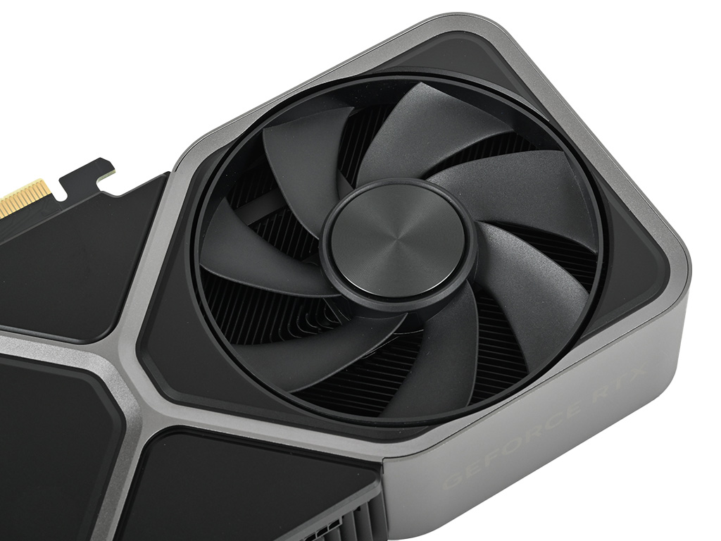 geforce_rtx_4070_fe_33