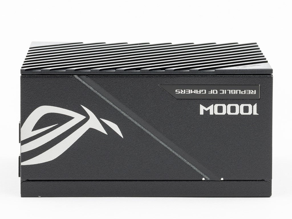 ROG_LOKI_SFXL_Platinum_15