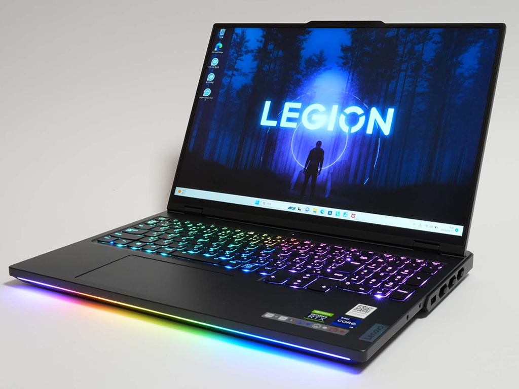 Legion_Pro_7i_Gen_8_01