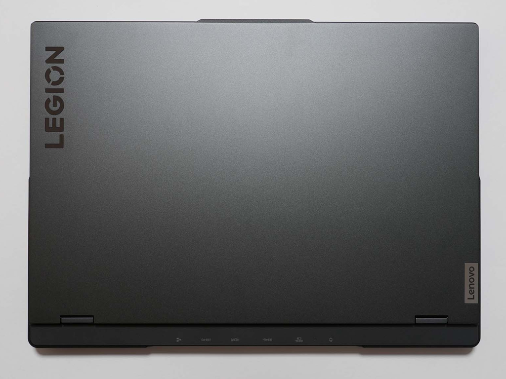 Legion_Pro_7i_Gen_8_03