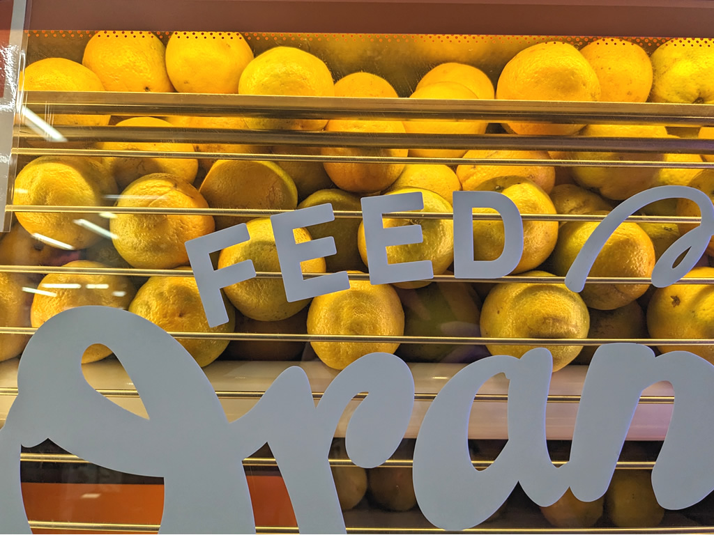 feed_me_orenge_02a