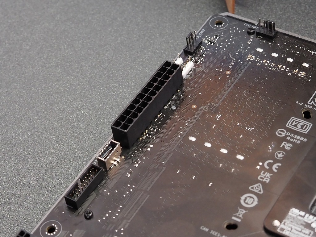 hidden_connector_06