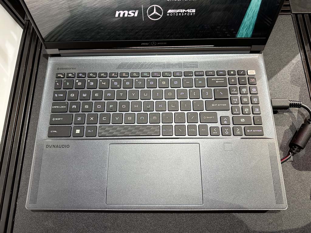 Stealth_16_Mercedes-AMG_05