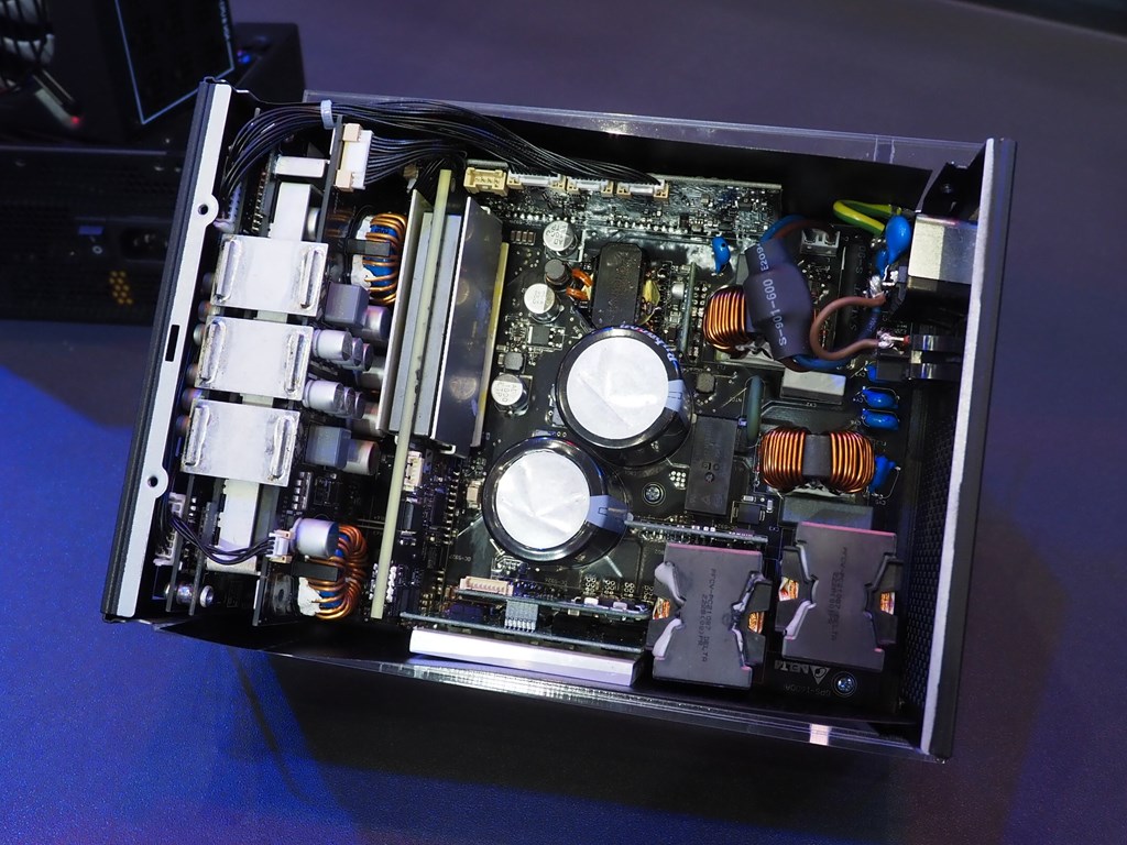 FUSION1600_TITANIUM_06