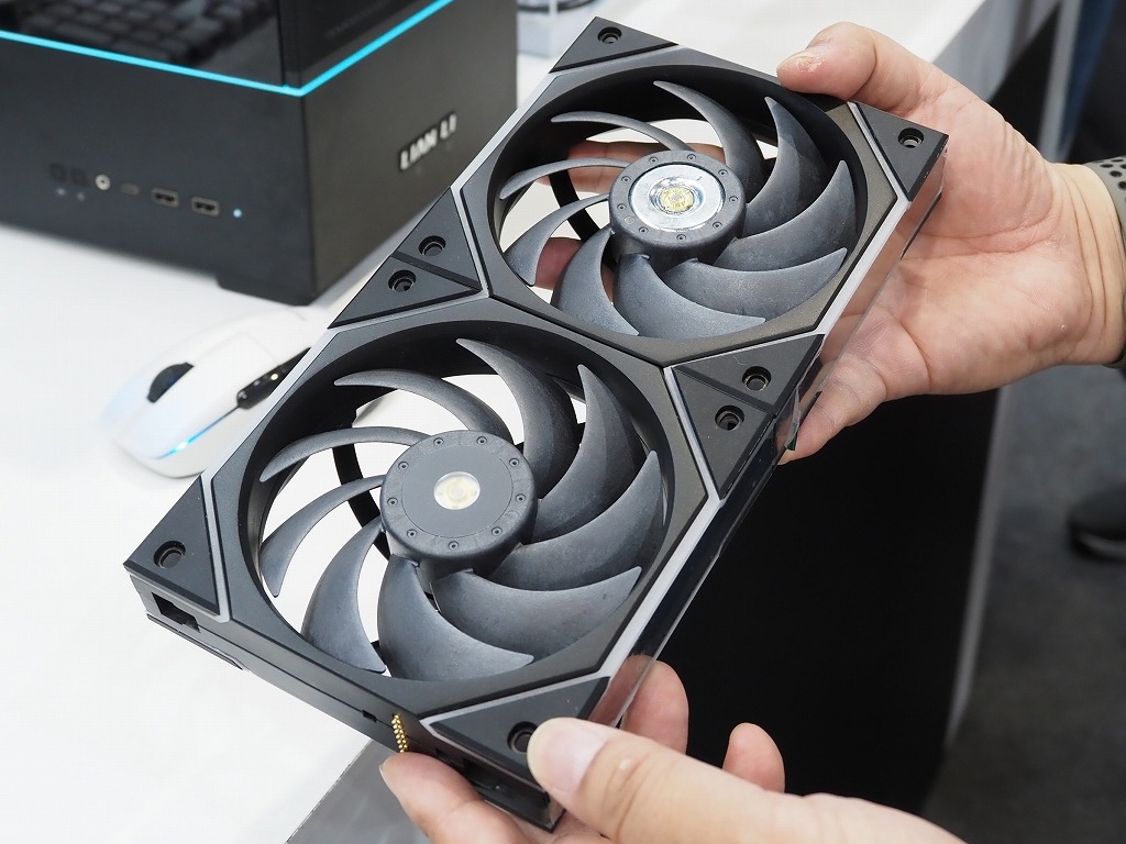 uni_fan_tl_lcd_06