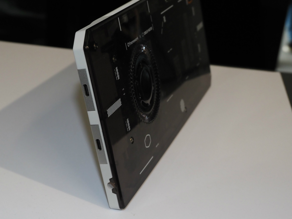 mainboard_case_07