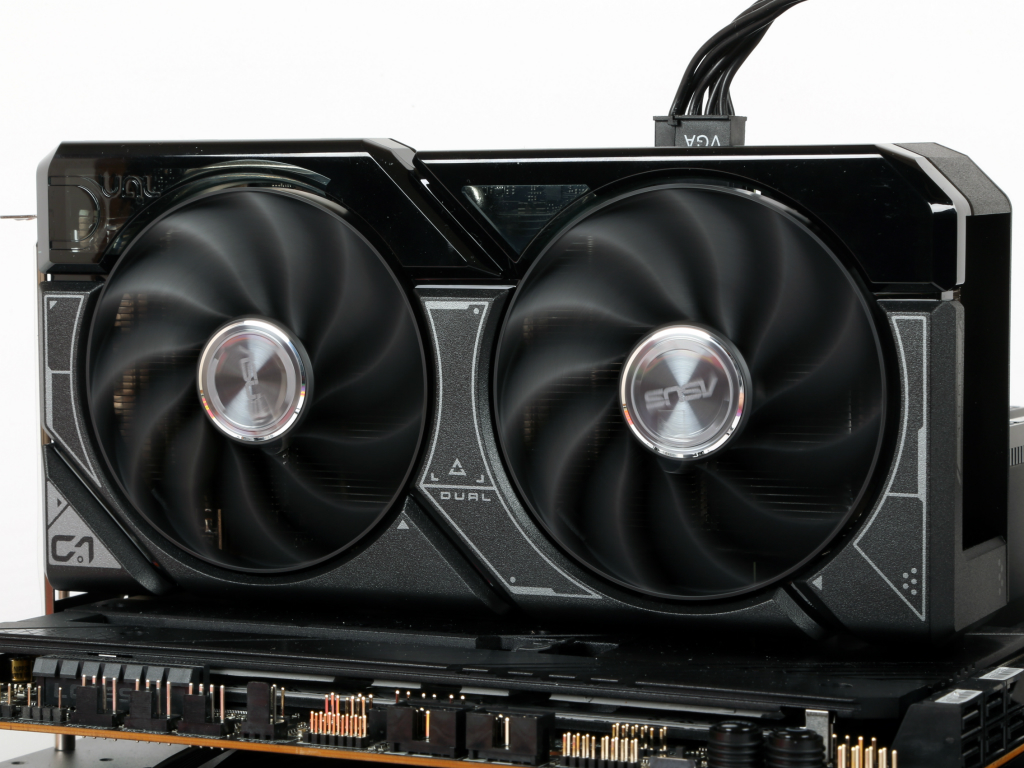dual_geforce_rtx_4060ti_901_1024x768