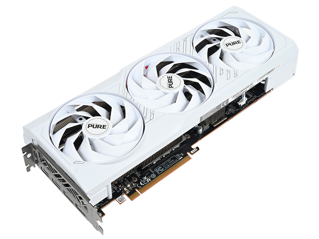 pure_radeon_rx_7700_xt_03
